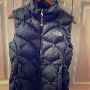 Women’s north face vest